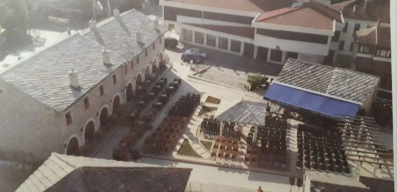 Crna kutija bitisanja, Stolac