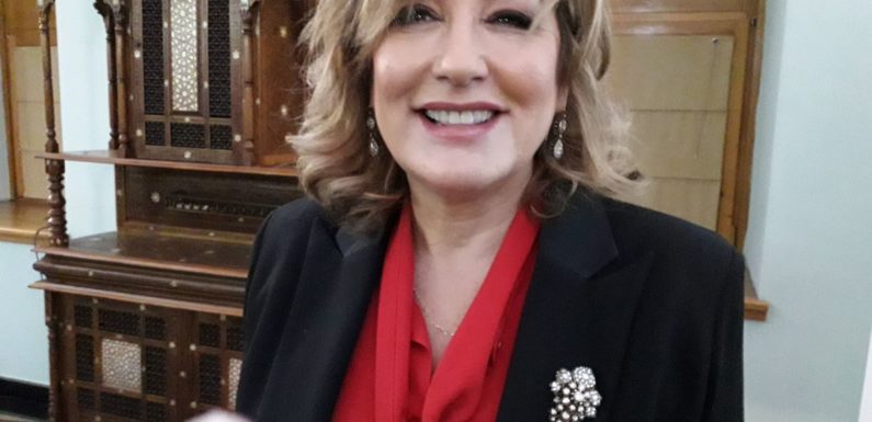 ELMA BUNAR: ESTETSKA MEDICINA