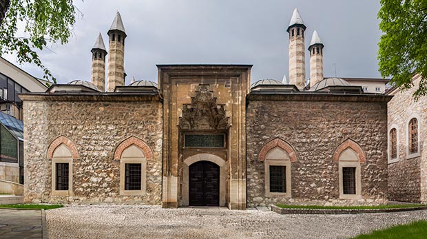 GAZI HUSREV – BEGOVA MEDRESA(1537)