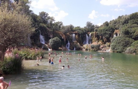 Vodopad Kravice “okupirali” turisti, oduševljeni ljepotama Hercegovine