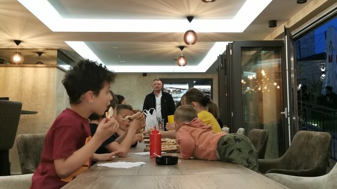 Iftar za najmladje postace