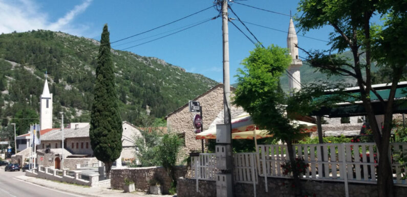 Stolac živi svoj život