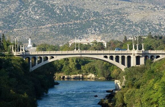 Iz starog Mostara: Most započet u jednoj, a završen u drugoj državi